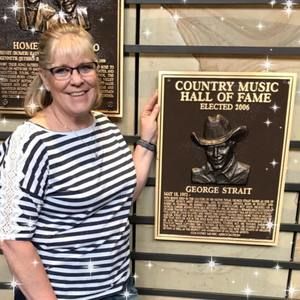 Meet your Posher, Nancy